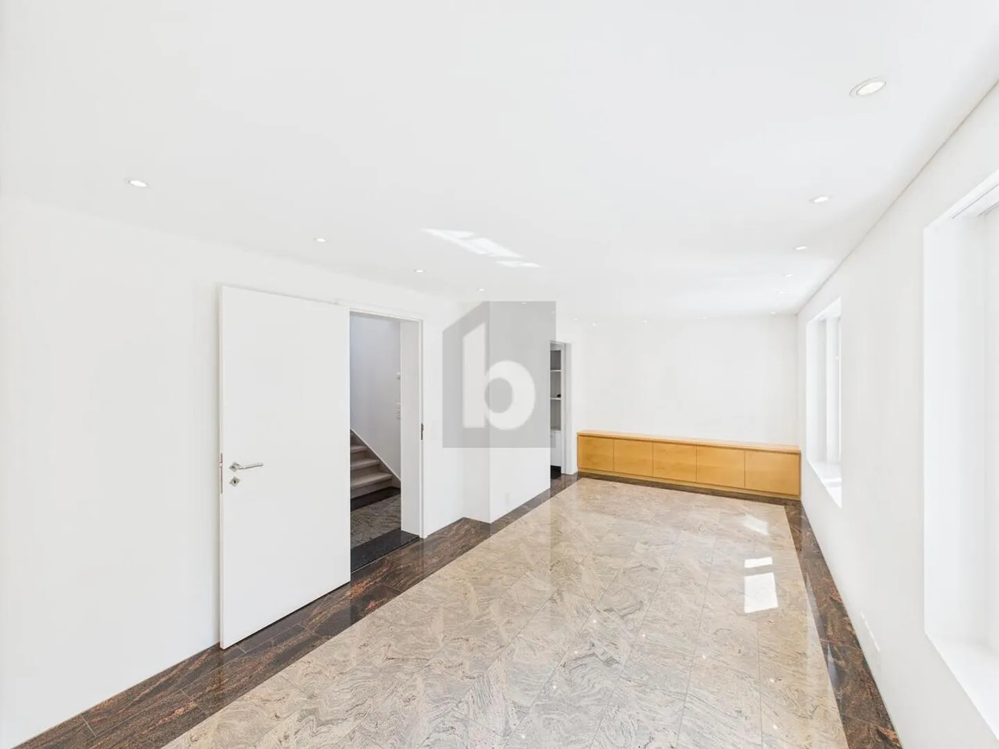 MODERN DESIGN AND SPACE FOR CREATIVITY - Photo 2 of 6