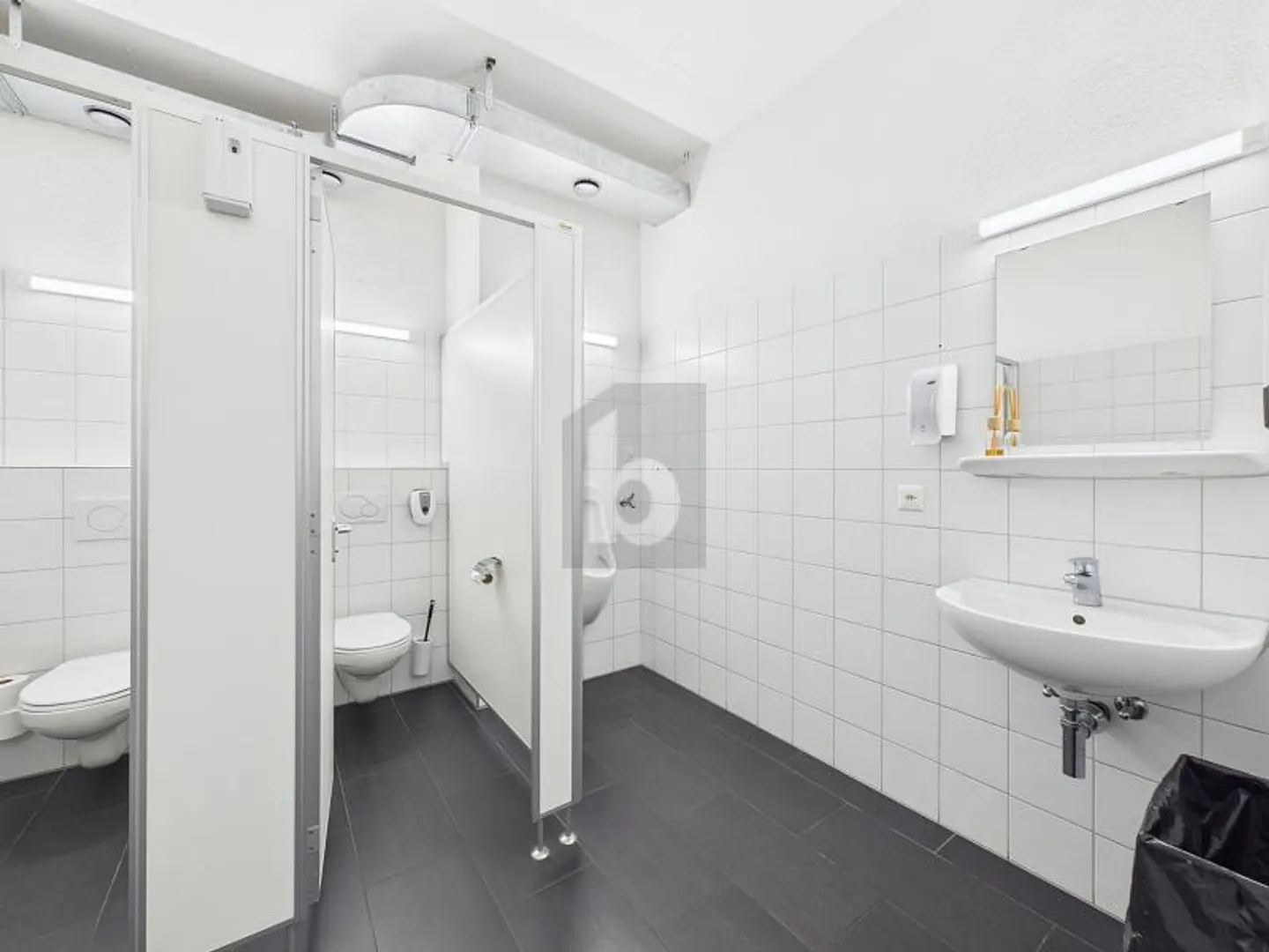 Geräumiger Gewerberaum in St. Gallen - Foto 4 von 6