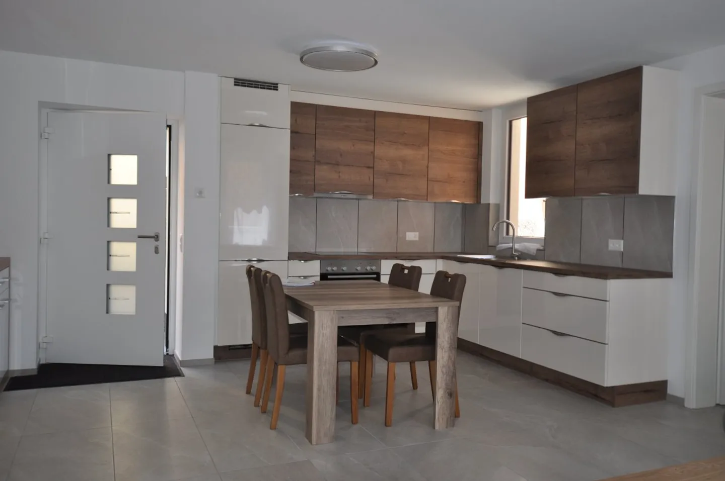 Apartment in the Center - Photo 7 of 16