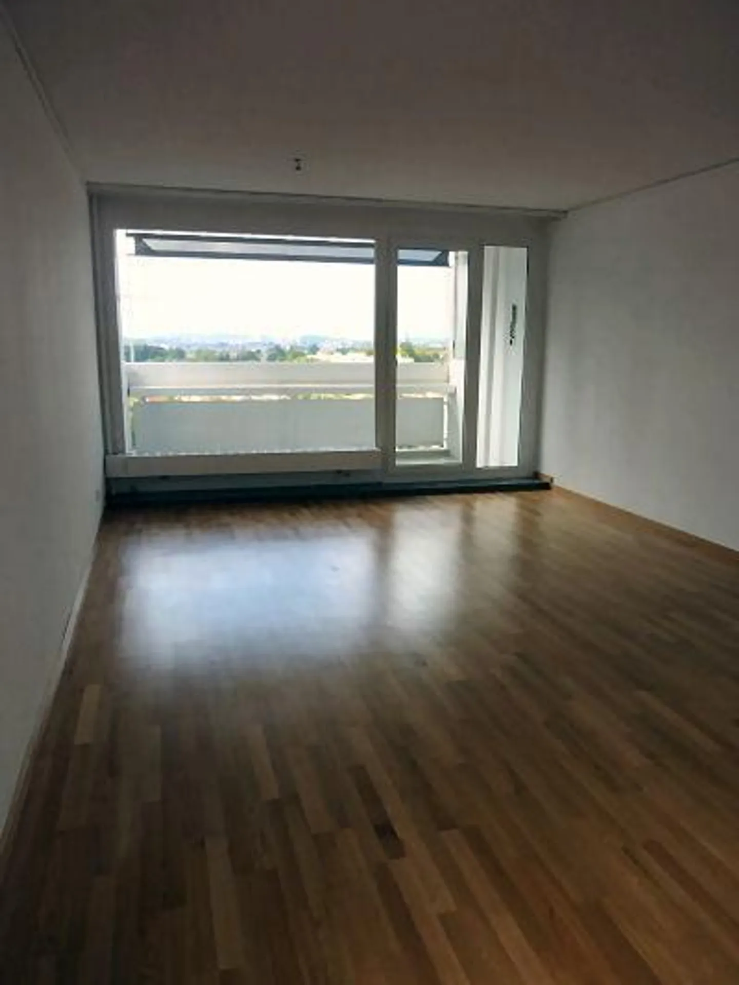 Appartement 3.5 pièces dans le quartier de Murifeld - Photo 2 sur 8