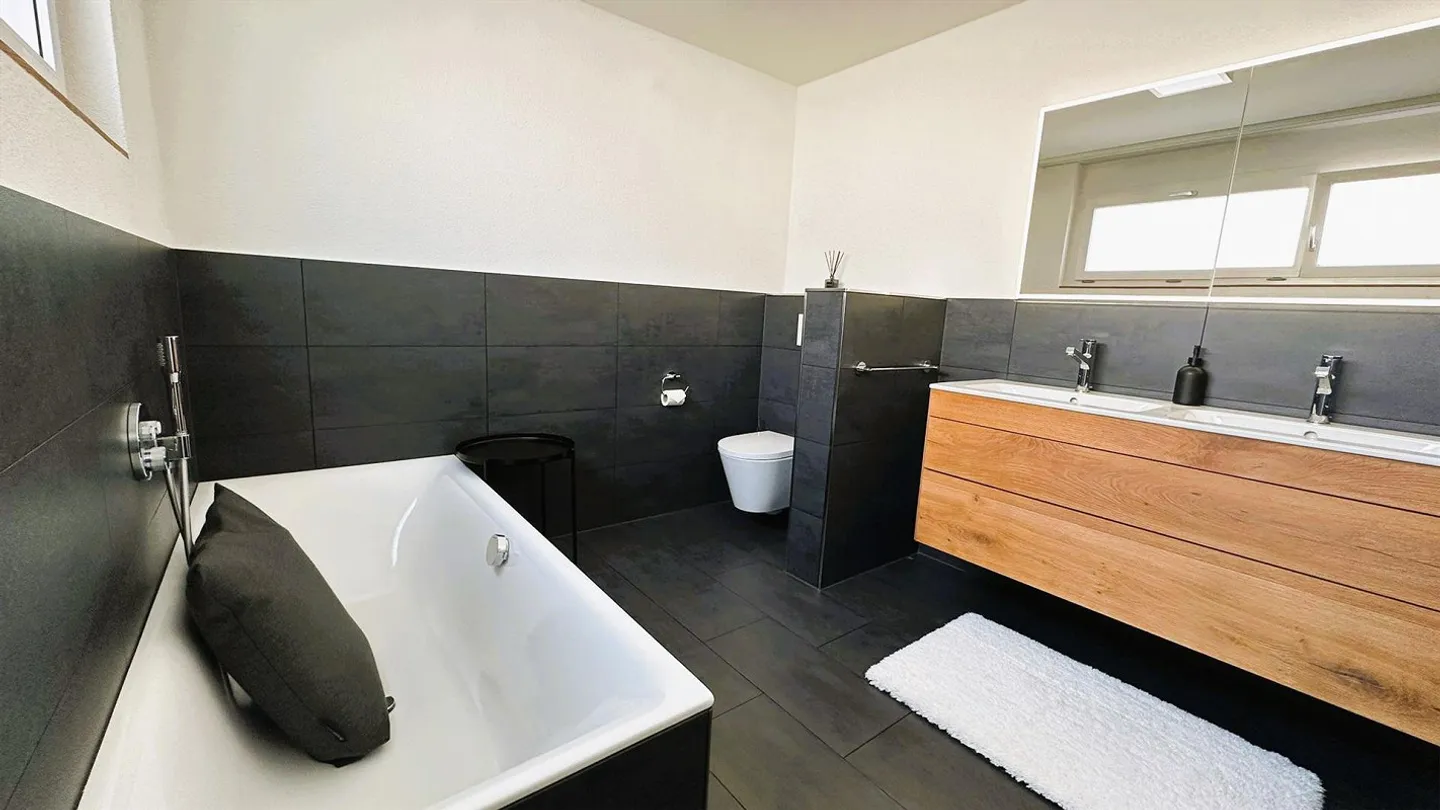 Perfect Location - Plenty of Space - Photo 10 of 14
