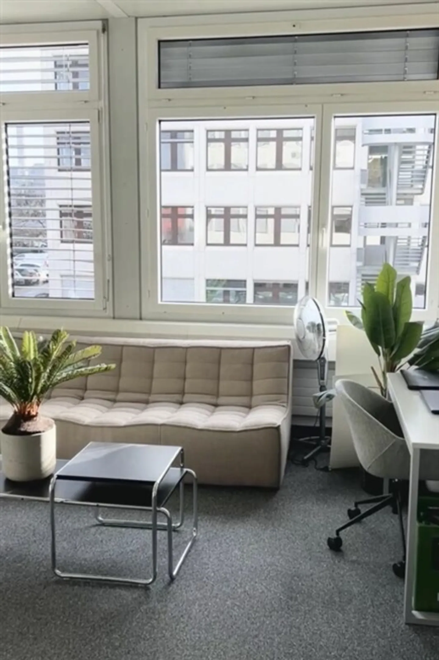 «Büro mit Mitbenutzung von Küche & Sitzungszimmer in Volketswil» - Photo 3 of 5