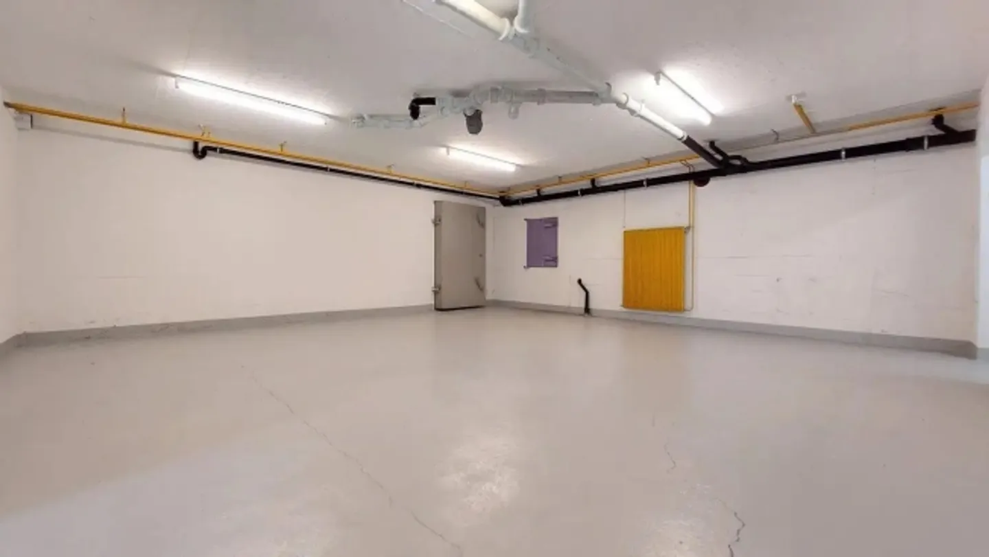 Salles de stockage entre 23-111 m² au 3ème sous-sol - Photo 4 sur 7