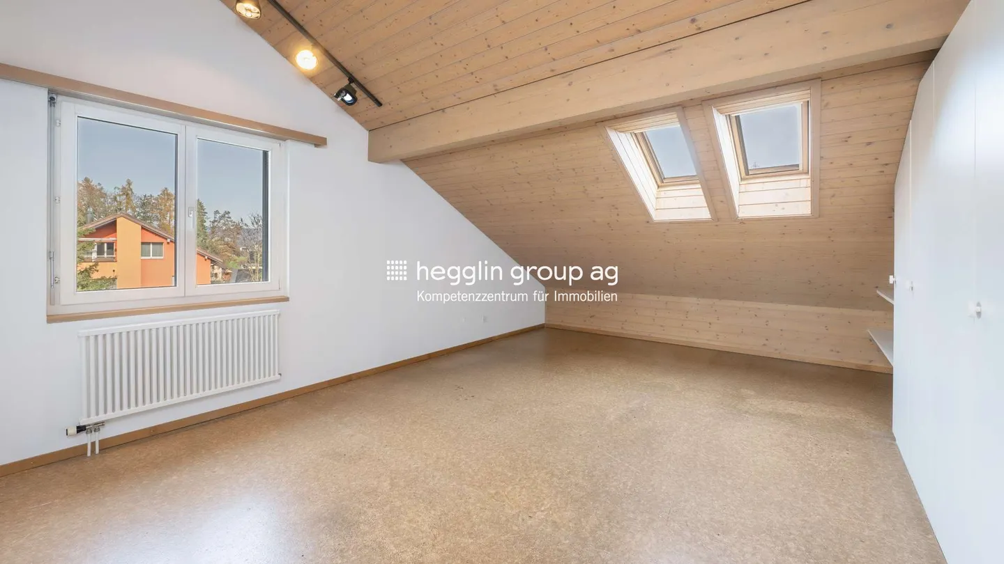 Attic Maisonette above the commercial zone in Cham - Photo 12 of 13