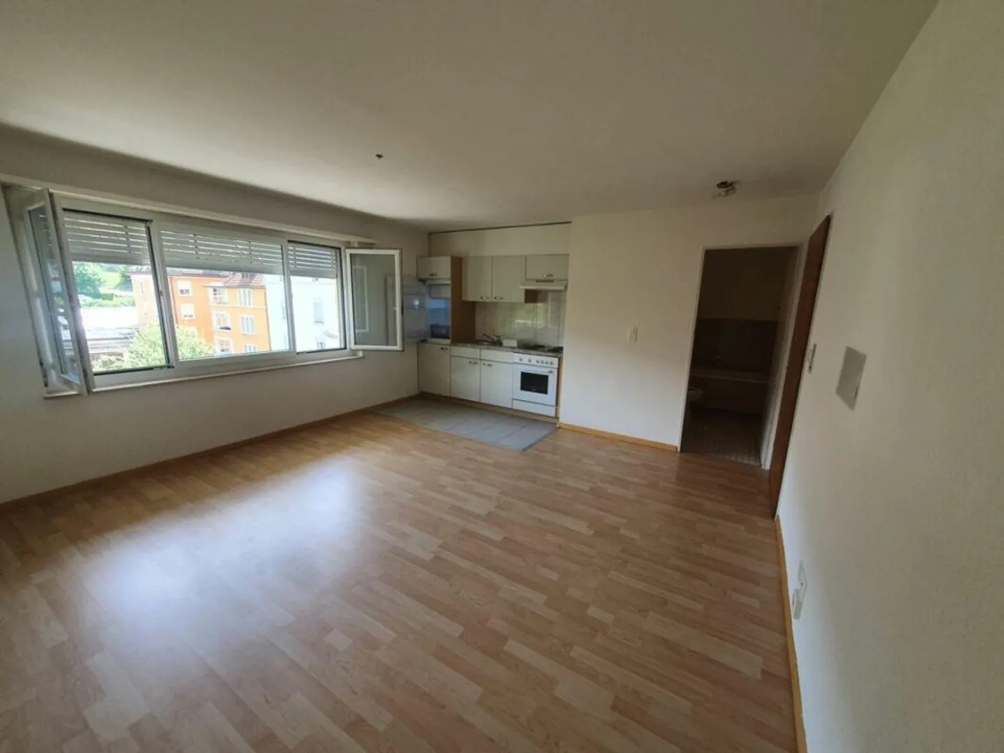 Appartement 1 pièce confortable - Photo 2 sur 8