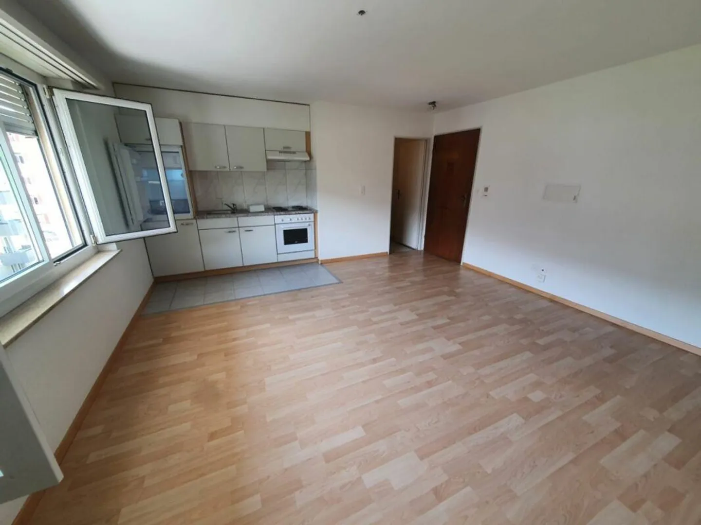 Appartement 1 pièce confortable - Photo 3 sur 8