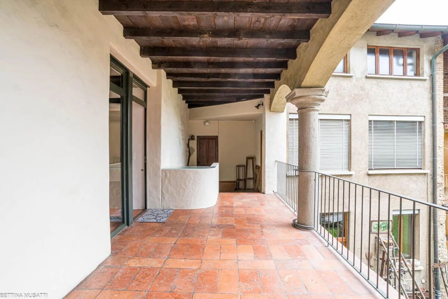 Casa Affascinante con Loggia - Foto 2 di 14