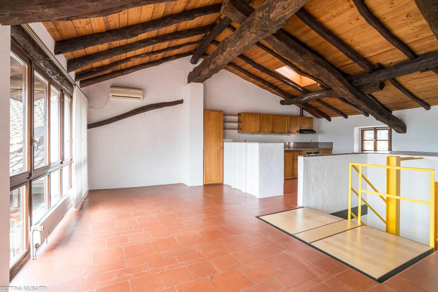 Casa Affascinante con Loggia - Foto 3 di 14