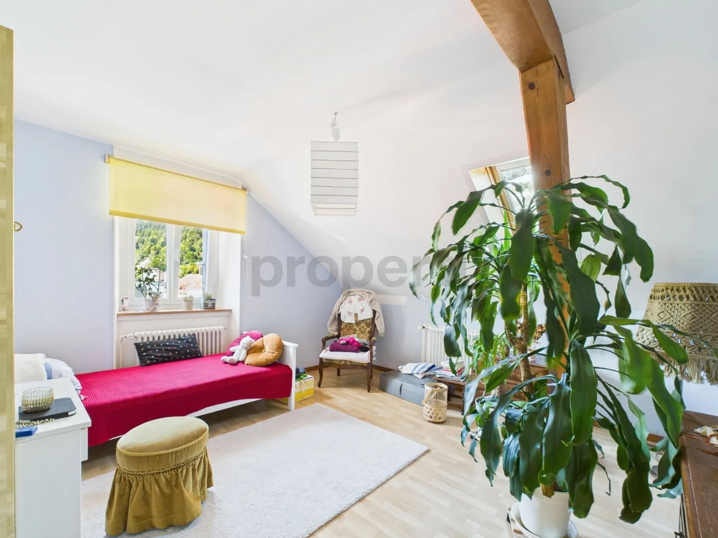Rental building with 2 apartments, workshop and large plot in Noiraigue - Photo 2 of 10