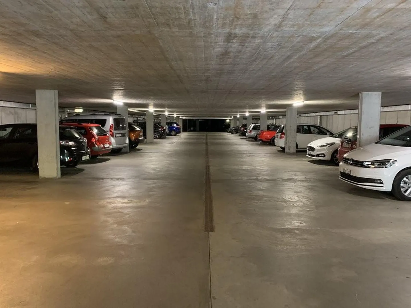 Posto auto a Belp - Foto 2 di 2