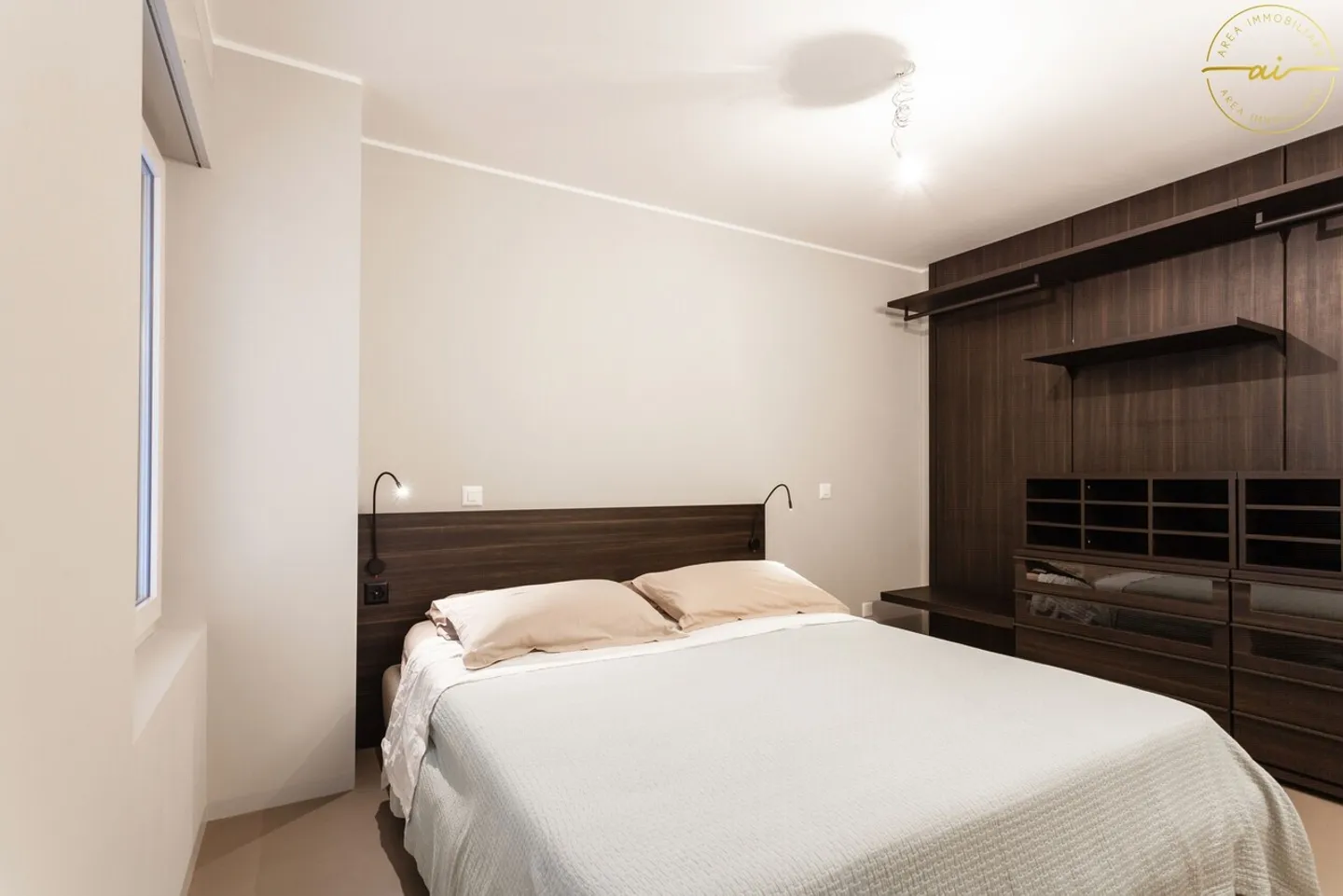 Exclusive 2.5 Rooms Lake View with Garden and Terrace - Photo 12 of 13