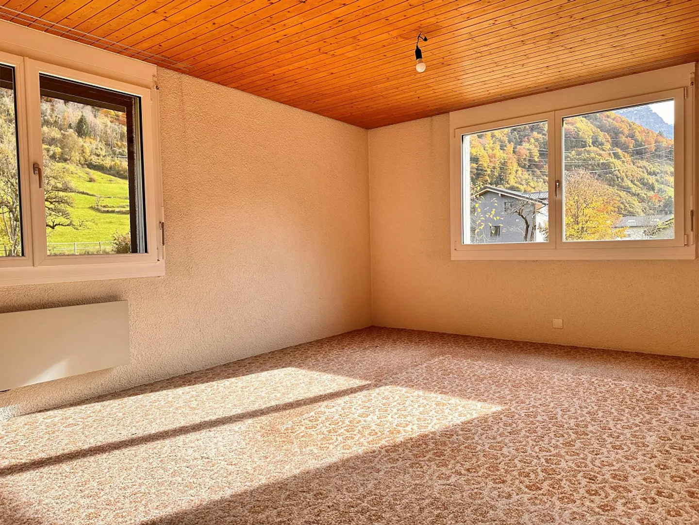 Casa unifamiliare indipendente con 6 stanze, sala hobby e 2 garage - Foto 20 di 28