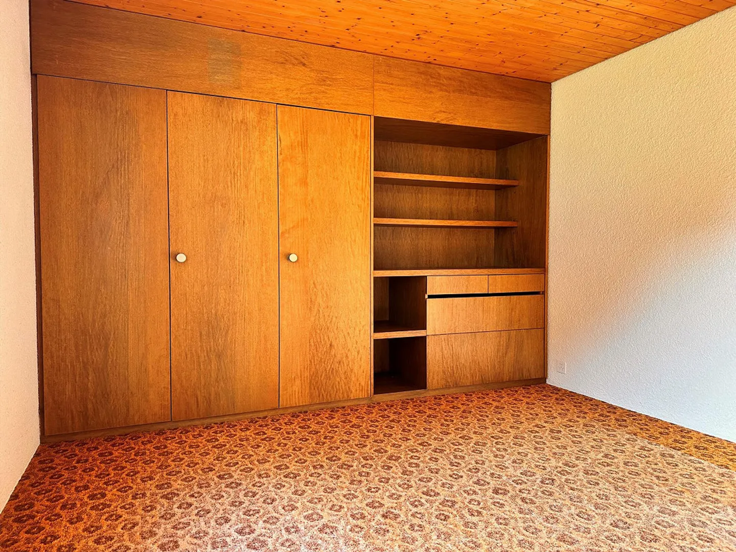 Casa unifamiliare indipendente con 6 stanze, sala hobby e 2 garage - Foto 22 di 28