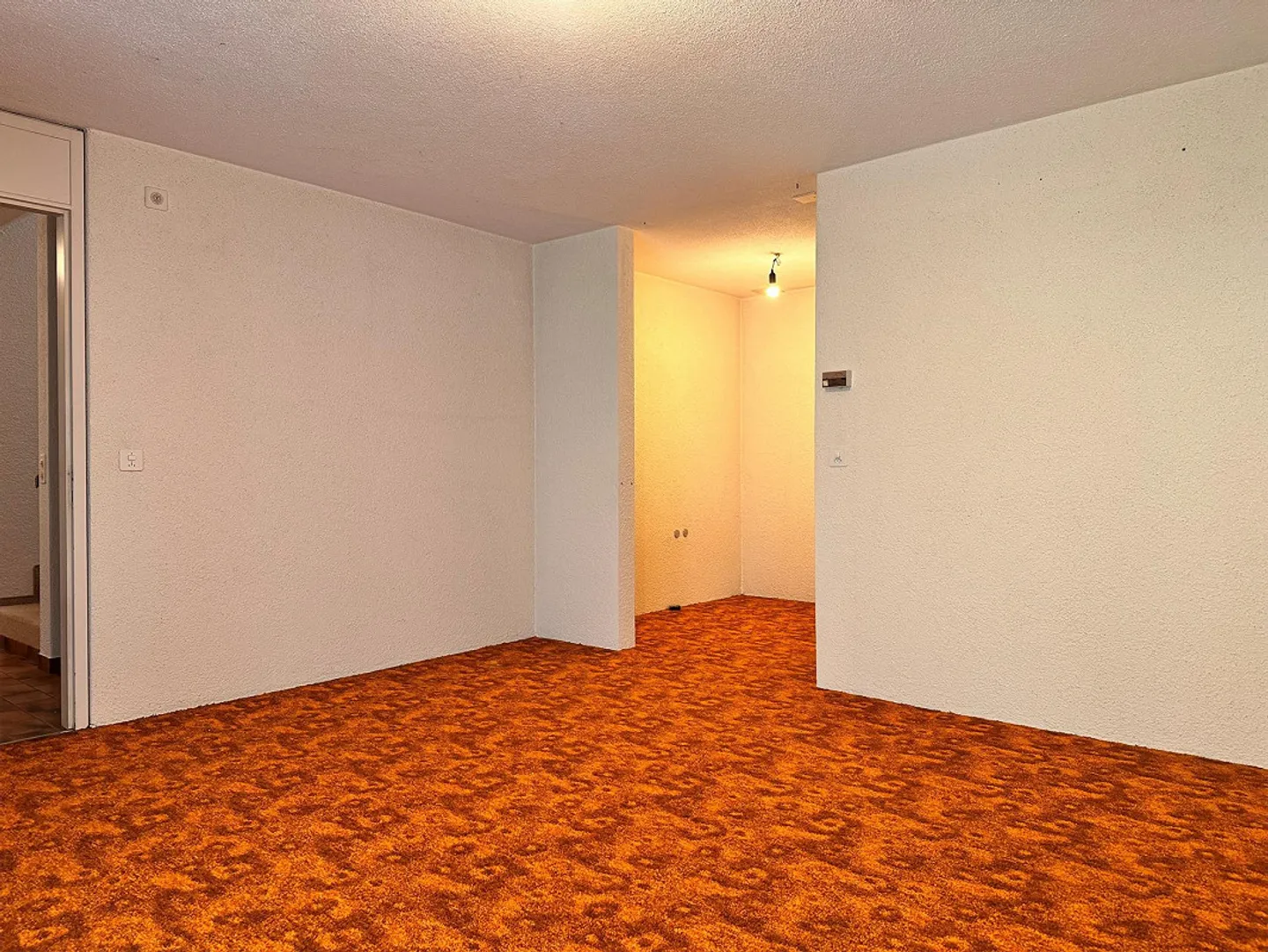 Casa unifamiliare indipendente con 6 stanze, sala hobby e 2 garage - Foto 25 di 28