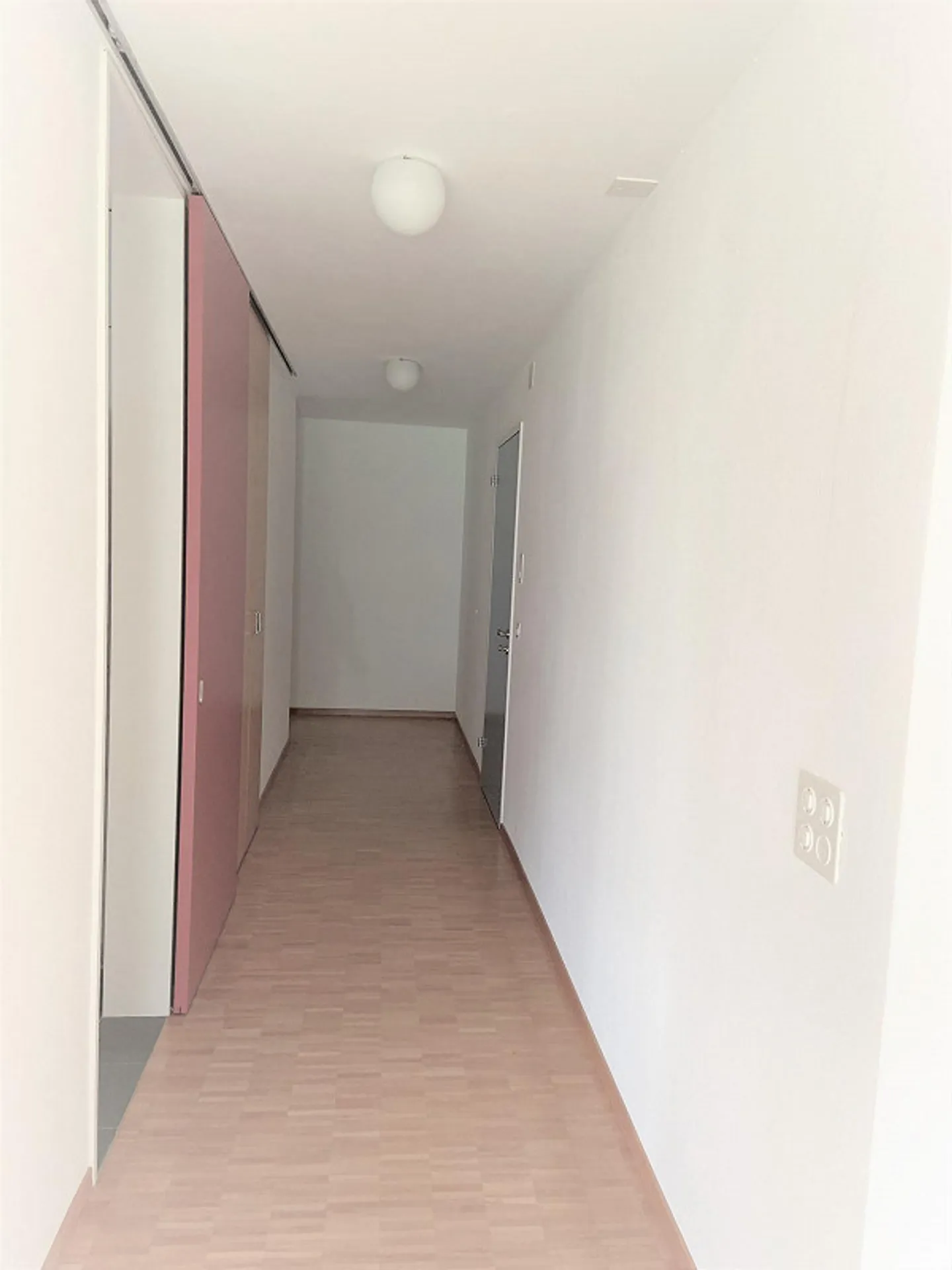 Belle appartement de 2,5 pièces au rez-de-chaussée - Photo 9 sur 12