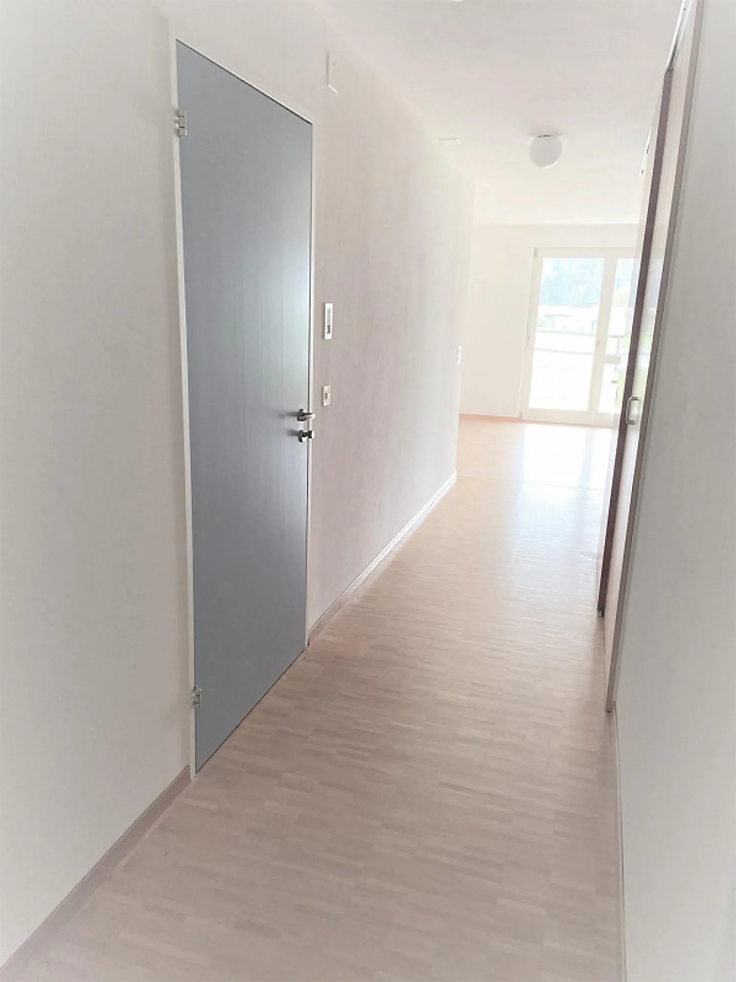 Belle appartement de 2,5 pièces au rez-de-chaussée - Photo 10 sur 12