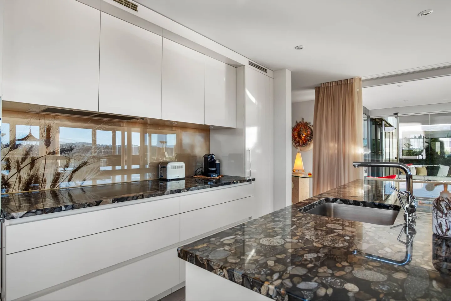 Geräumige Familienwohnung mit Aussicht - Foto 3 von 21