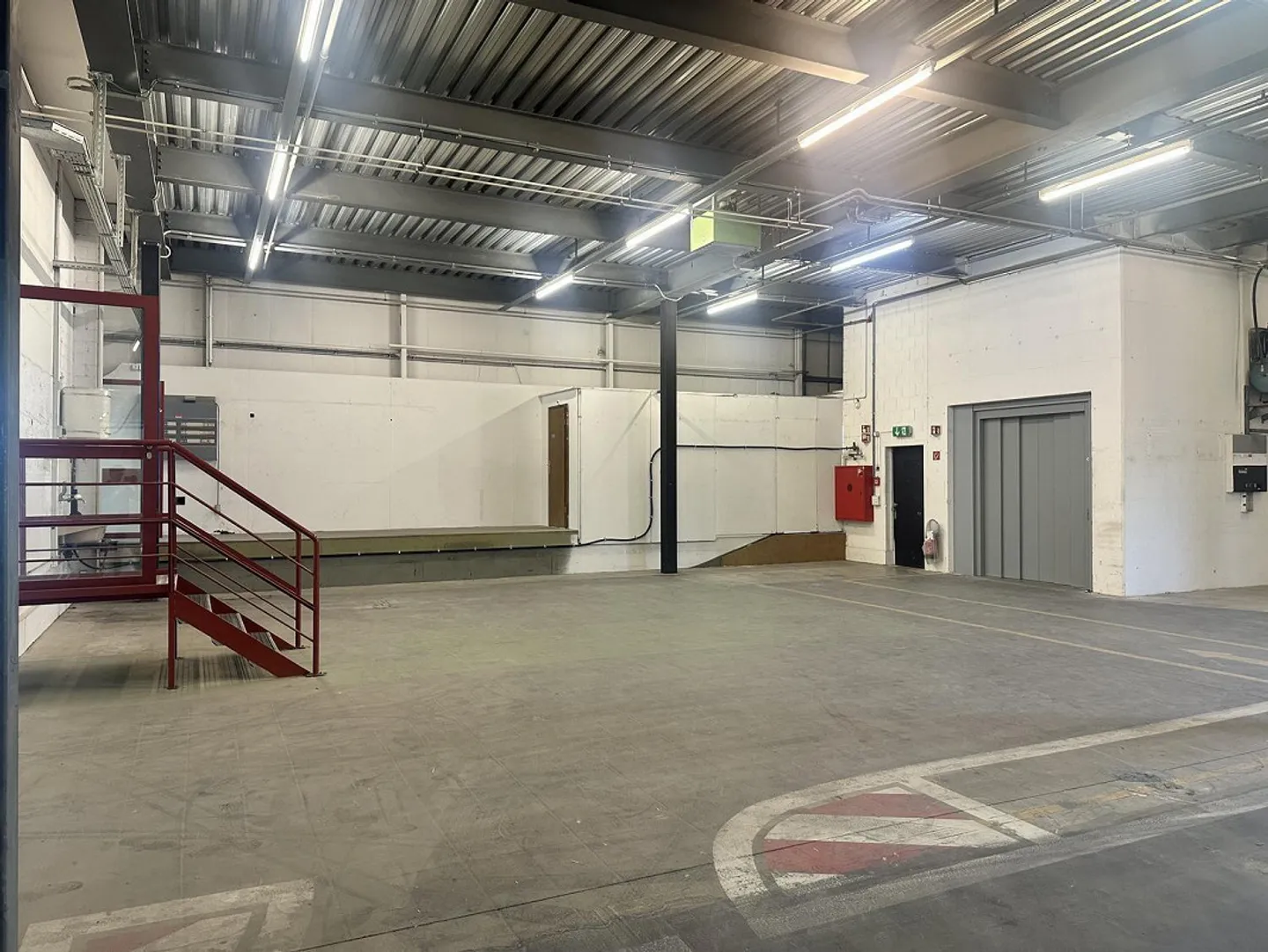 Il tuo spazio di magazzino nell'area urbana Zentareal - Foto 6 di 10