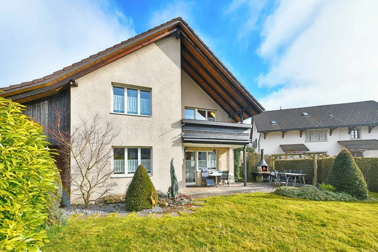 Casa unifamiliare di 5,5 stanze in una posizione tranquilla a Mönchaltorf - Foto 12 di 15