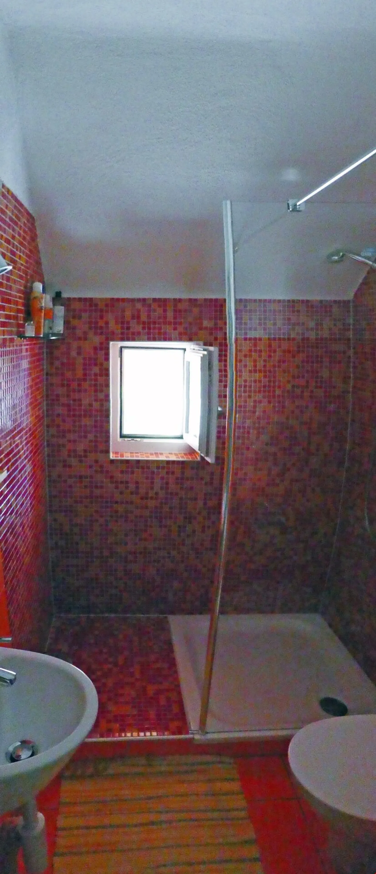 Bellissimo e accogliente con più giardino di una casa unifamiliare ... - Foto 11 di 13