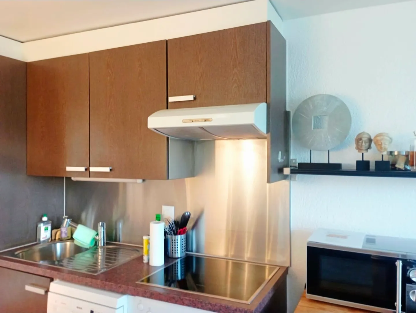 Charming 4-Room Apartment - Photo 8 of 8