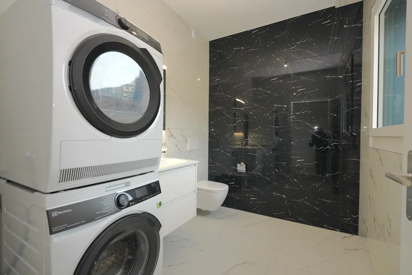 Exceptional Penthouse of 4.5 Rooms
City Center of Sierre - Photo 13 of 21