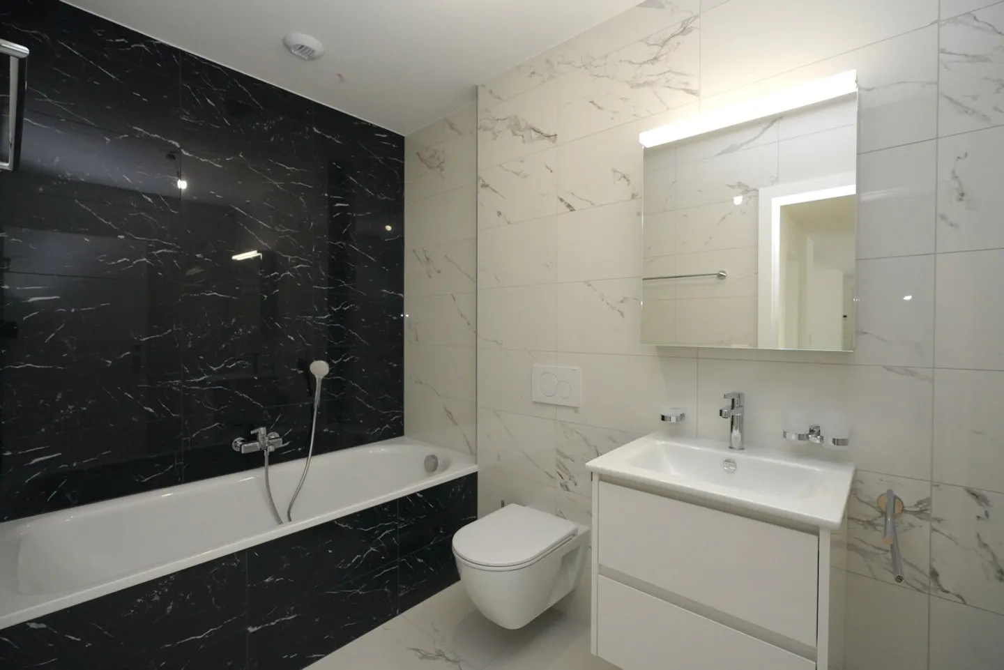 Exceptional Penthouse of 4.5 Rooms
City Center of Sierre - Photo 14 of 21