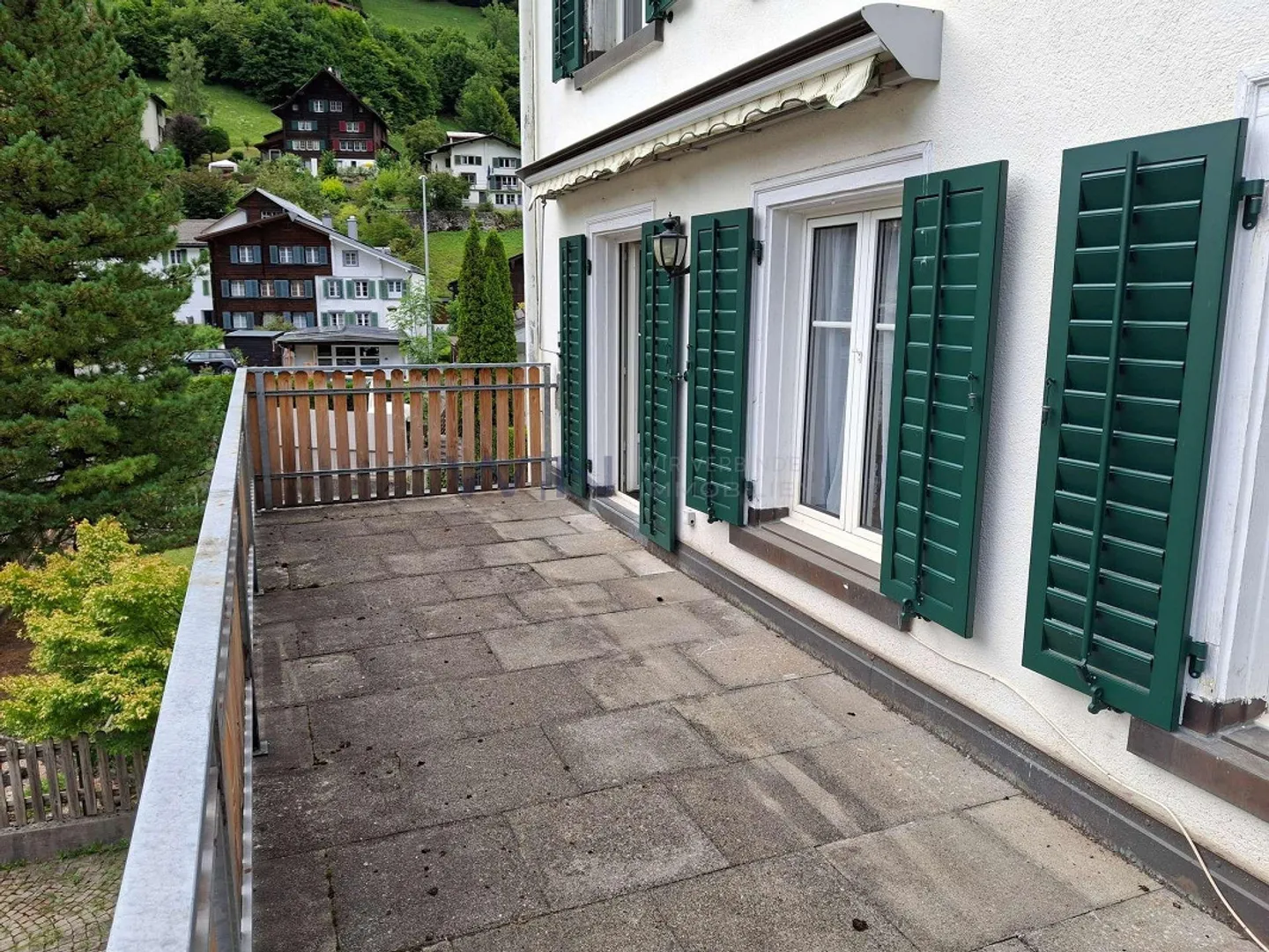 Geräumiges Zweifamilienhaus - Foto 6 von 7
