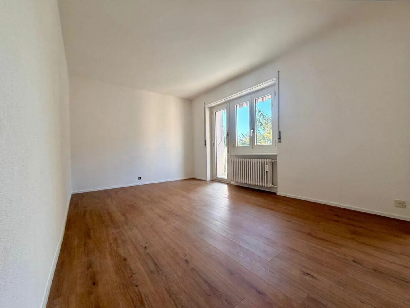 MASSAGNO · 3,5 STANZE RINNOVATE · L'ELEGANZA DELLA SEMPLICITÀ - Foto 5 di 12