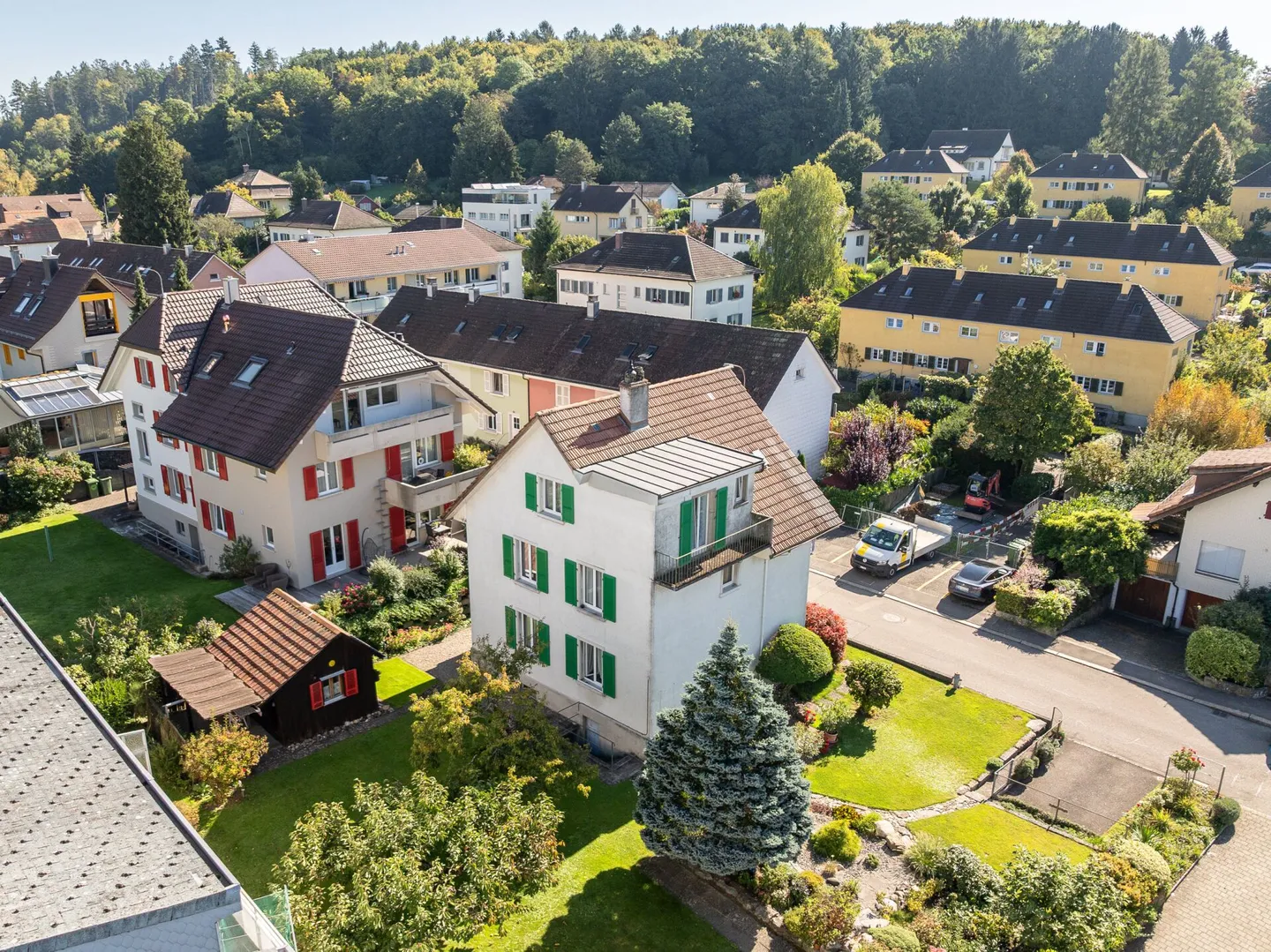 Maison multifamiliale dans le quartier prisé de Linden - Photo 2 sur 16