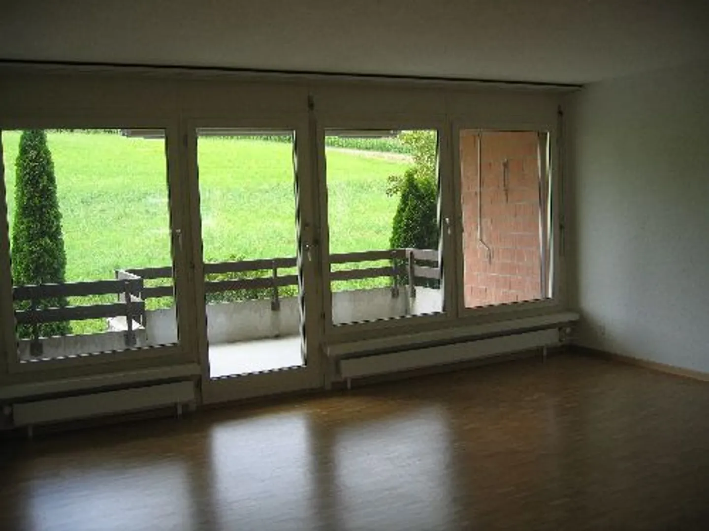 Mieten ohne Kaution! - kinderfreundliche Wohnlage in grüner Umgebung - Foto 2 von 6