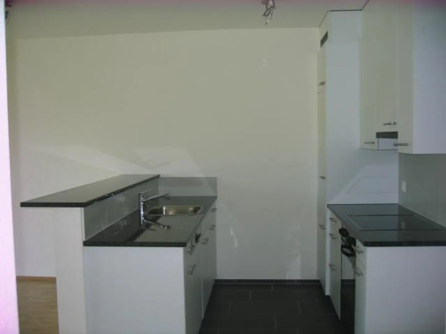 Modern apartment in the green! - Photo 5 of 7