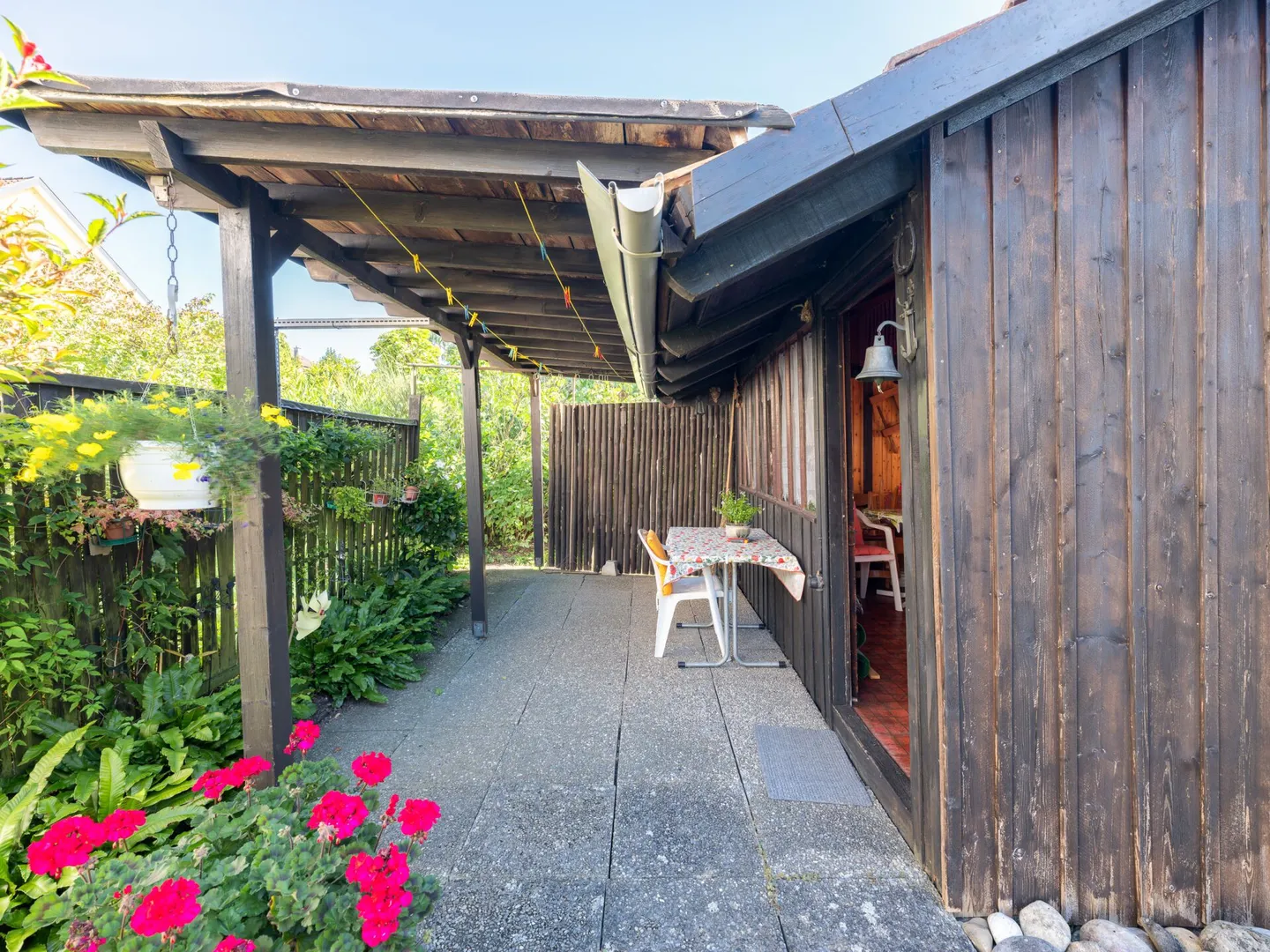 Maison multifamiliale dans le quartier prisé de Linden - Photo 12 sur 16