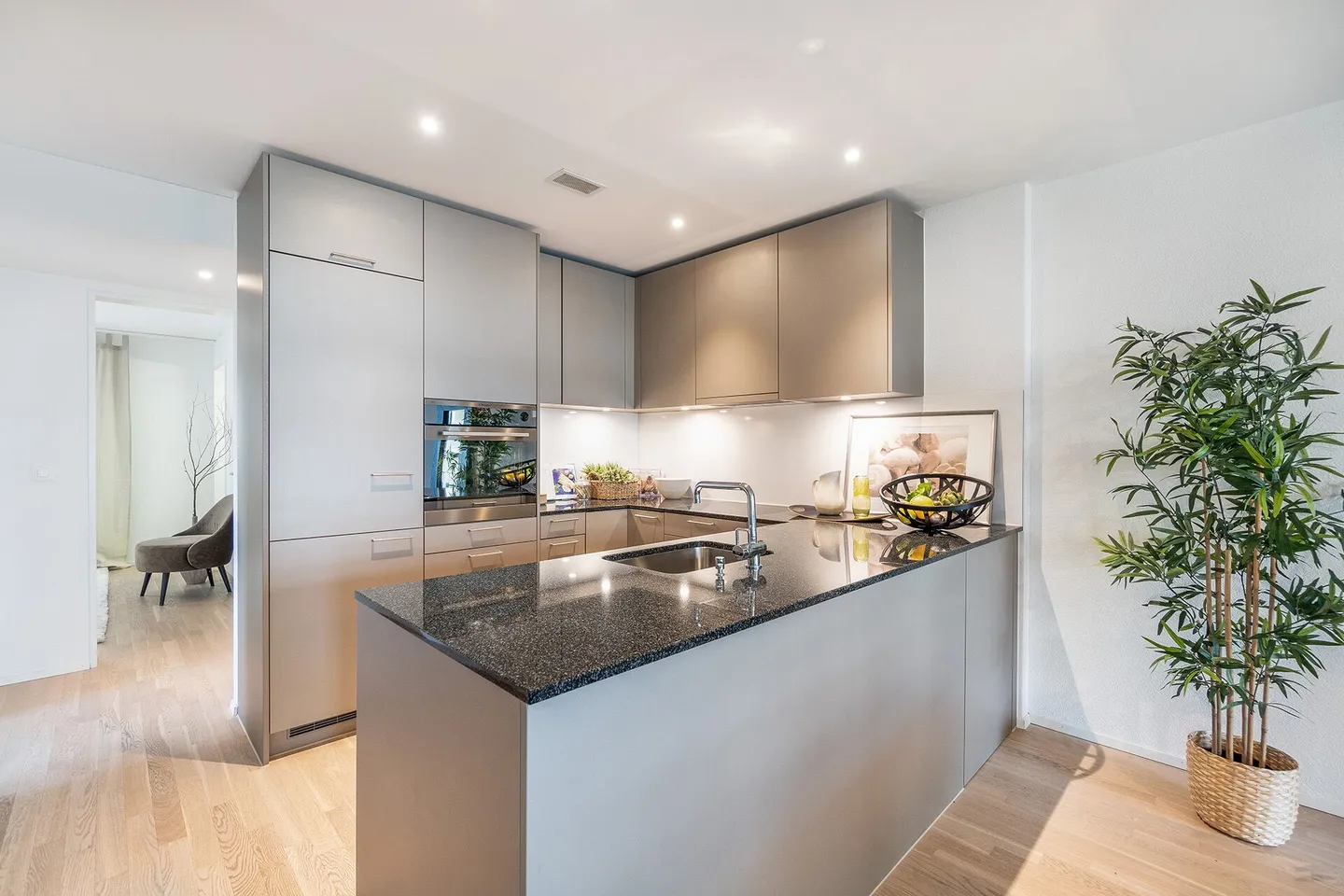 Grosszügige Wohnung mit Aussicht - Foto 4 von 6