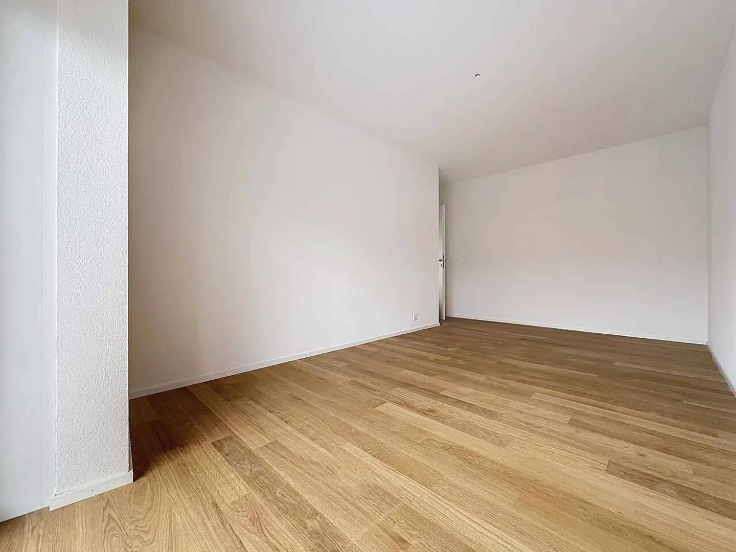 5,5-Zimmer-Penthouse mit 249 m2 Dachterrasse im 4. Stock mit Aufzug - Foto 5 von 12