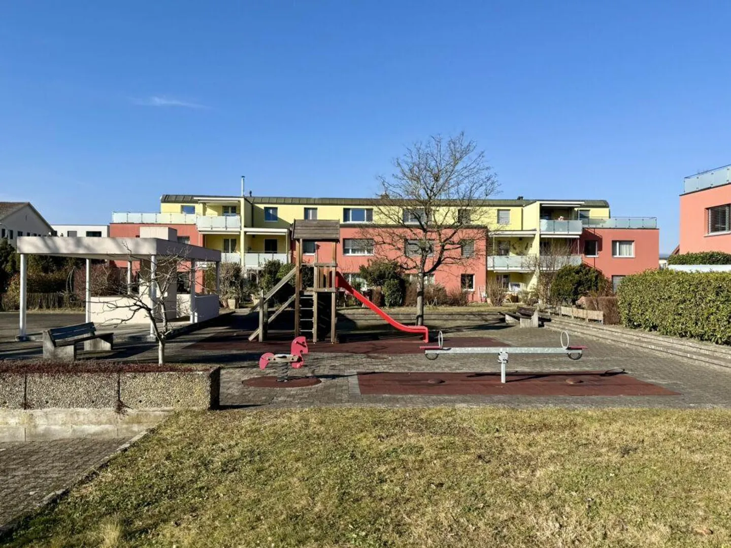 Appartamento attraente di 4,5 stanze - Foto 9 di 11