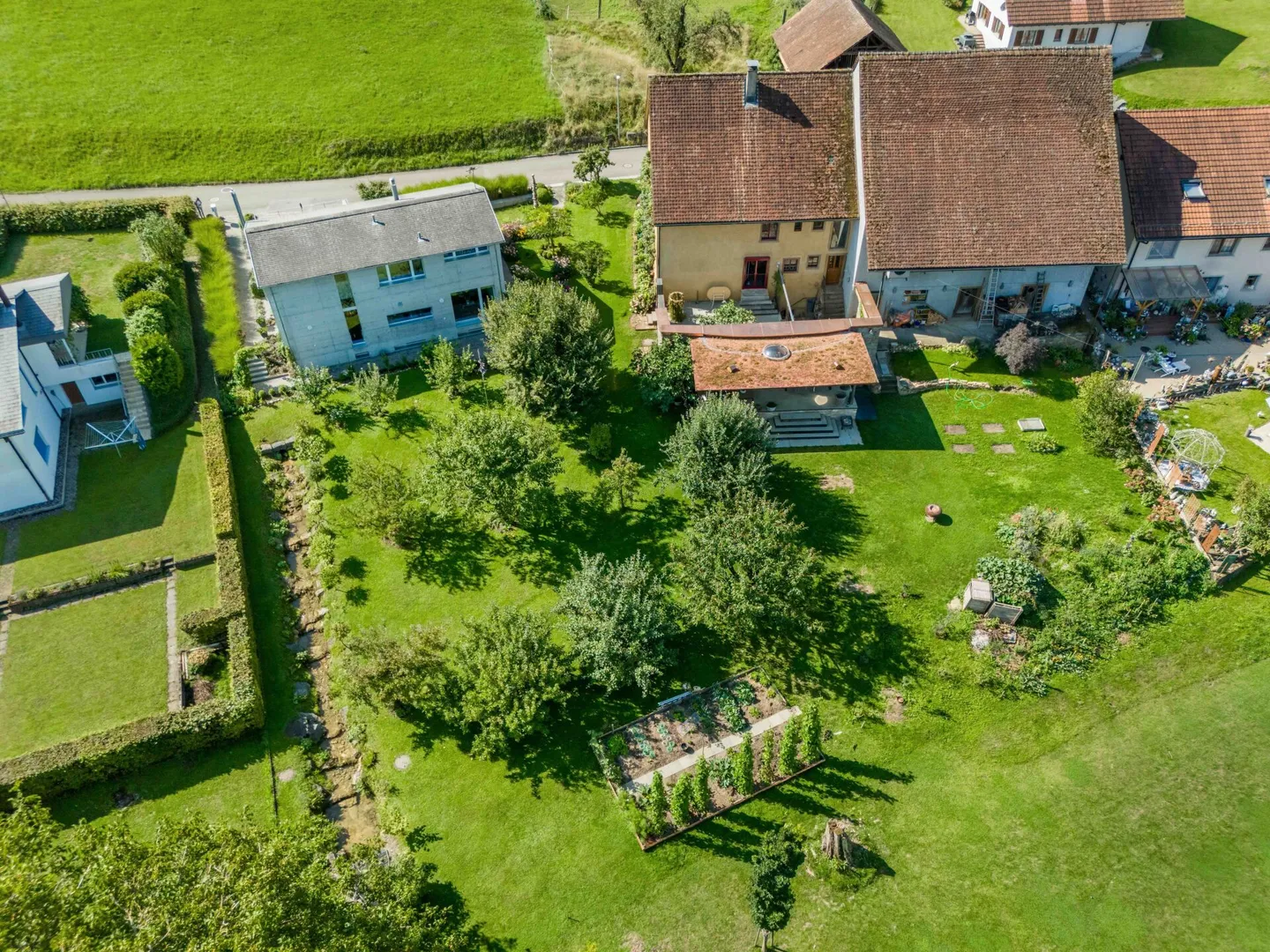 Charmantes Einfamilienhaus mit Garten - Foto 2 von 21
