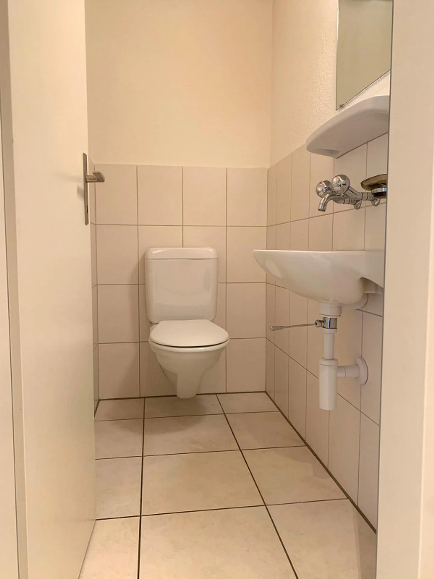 Charmante Dachwohnung mit Cheminée - Foto 12 von 17