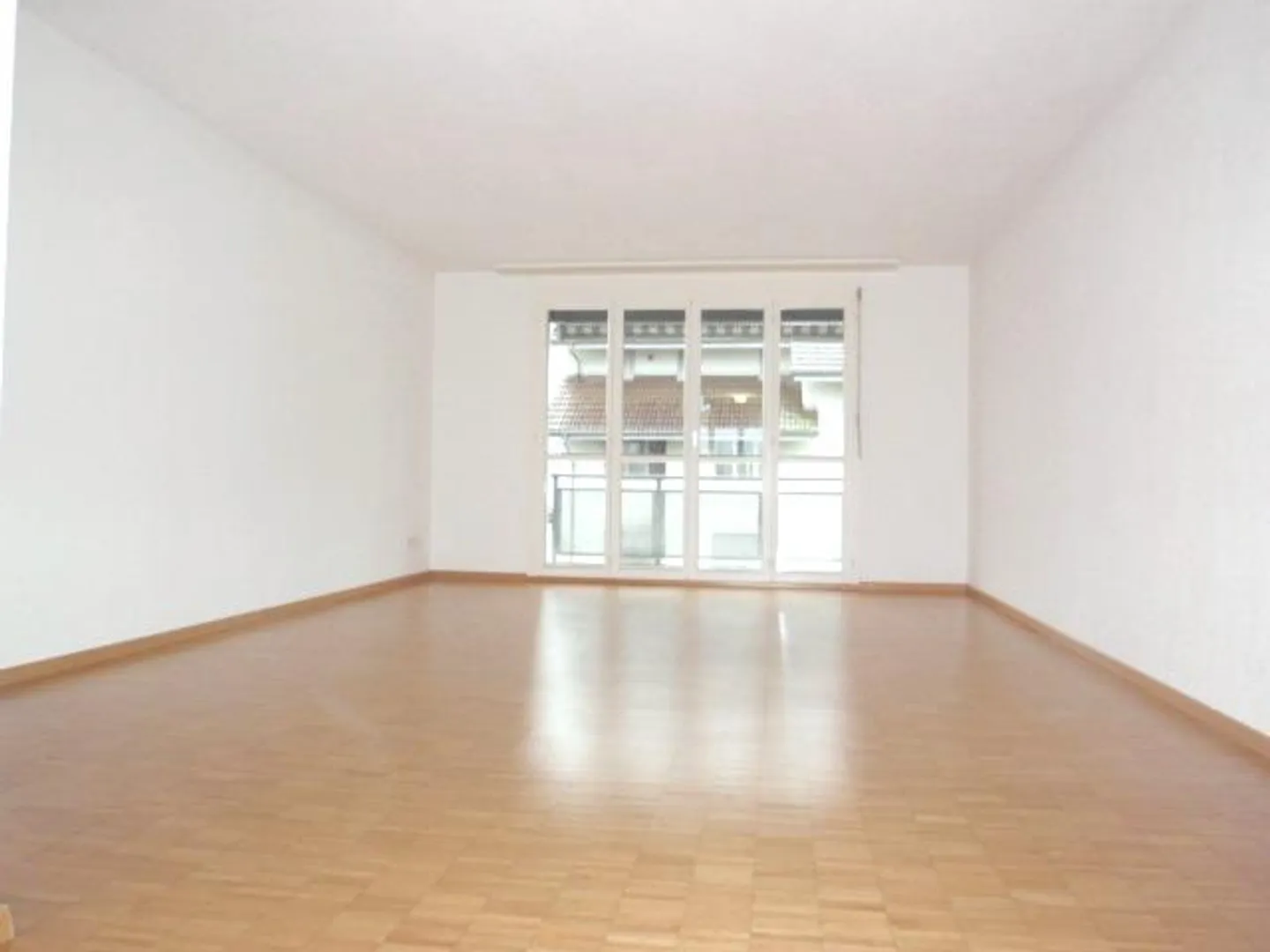 Zona residenziale tranquilla! - Foto 2 di 10