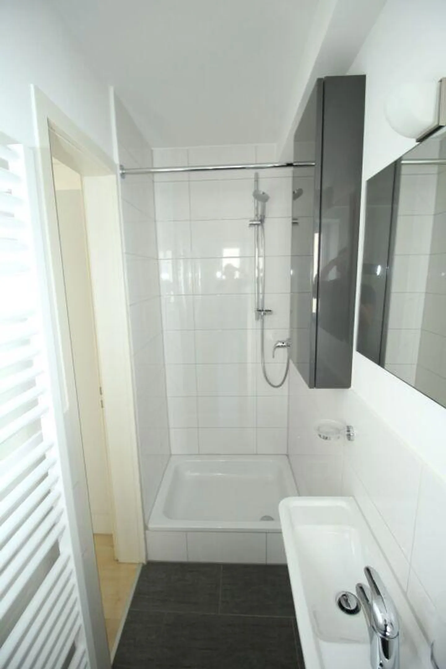 Charmante petite appartement, à quelques minutes à pied de la gare - Photo 4 sur 10