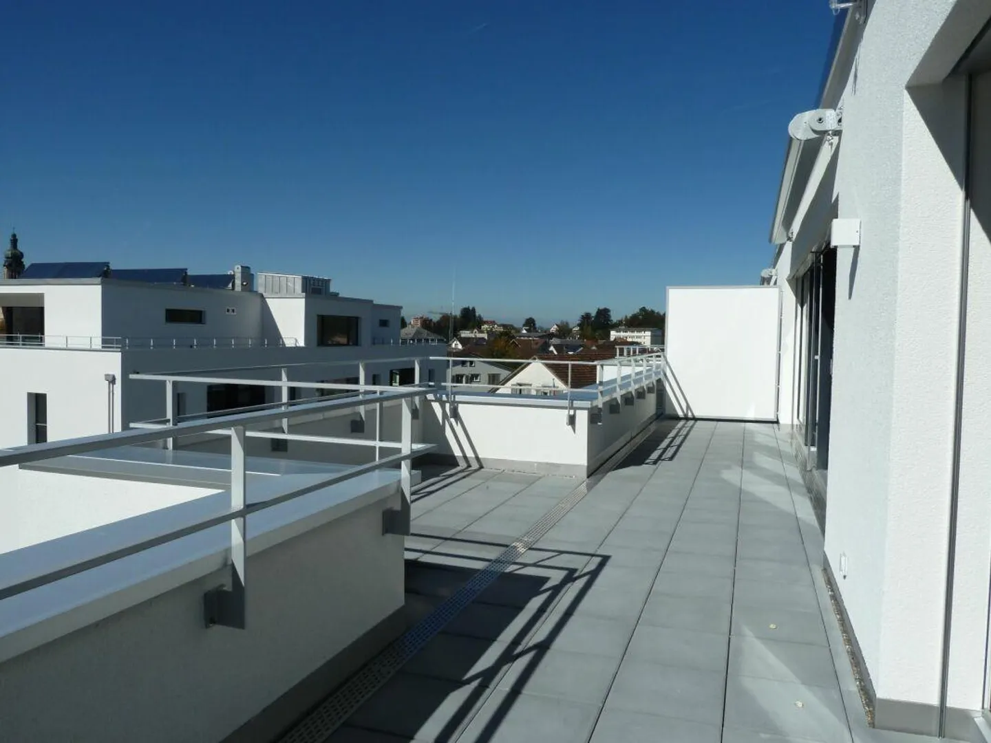 Appartamento attico moderno in un tranquillo quartiere residenziale - Foto 2 di 9