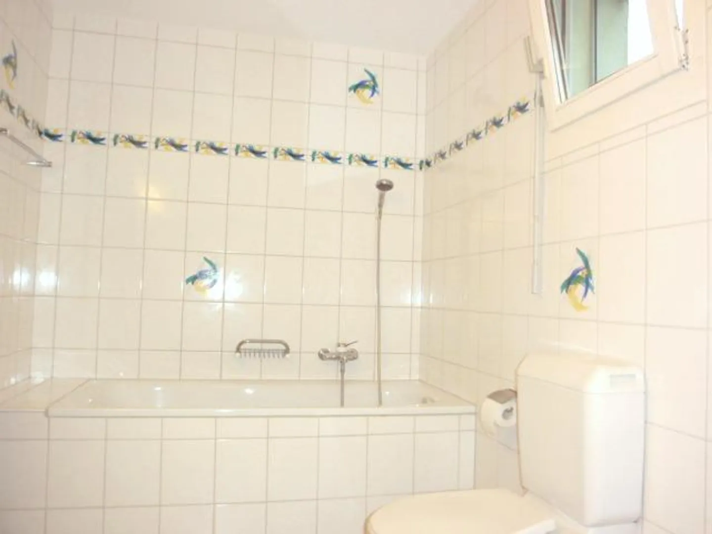 Zona residenziale tranquilla! - Foto 5 di 10
