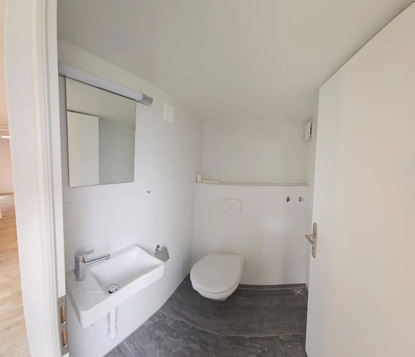 Ufficio / Studio / Atelier attraente con parcheggio - Vicino alla stazione principale - Foto 3 di 8