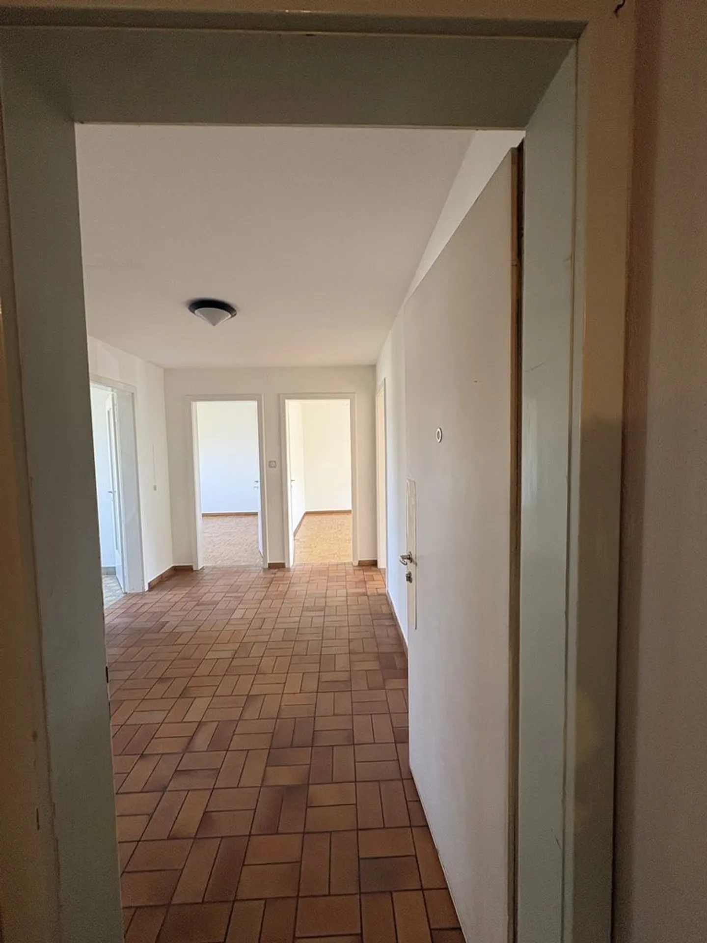 Quiet 3-room apartment in Rheinfelden - Photo 2 of 8