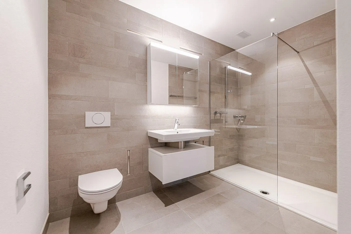 Living at the Pulse - CENTRAL PLAZA Emmenbrücke - Photo 6 of 10