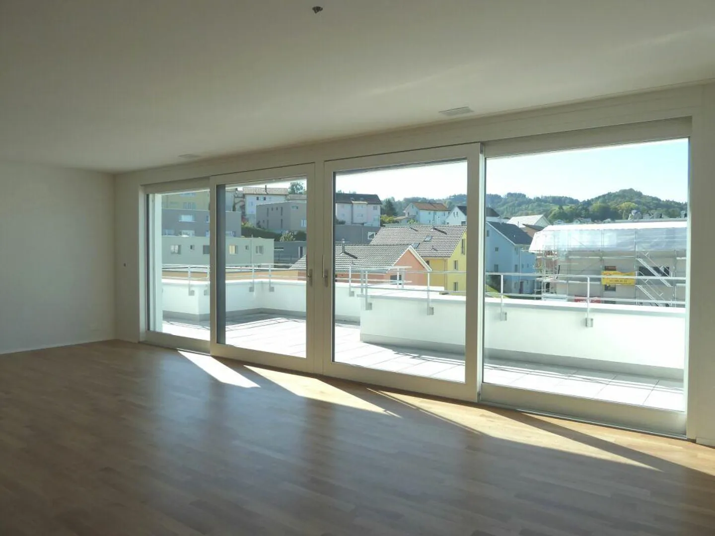 Appartamento attico moderno in un tranquillo quartiere residenziale - Foto 3 di 9