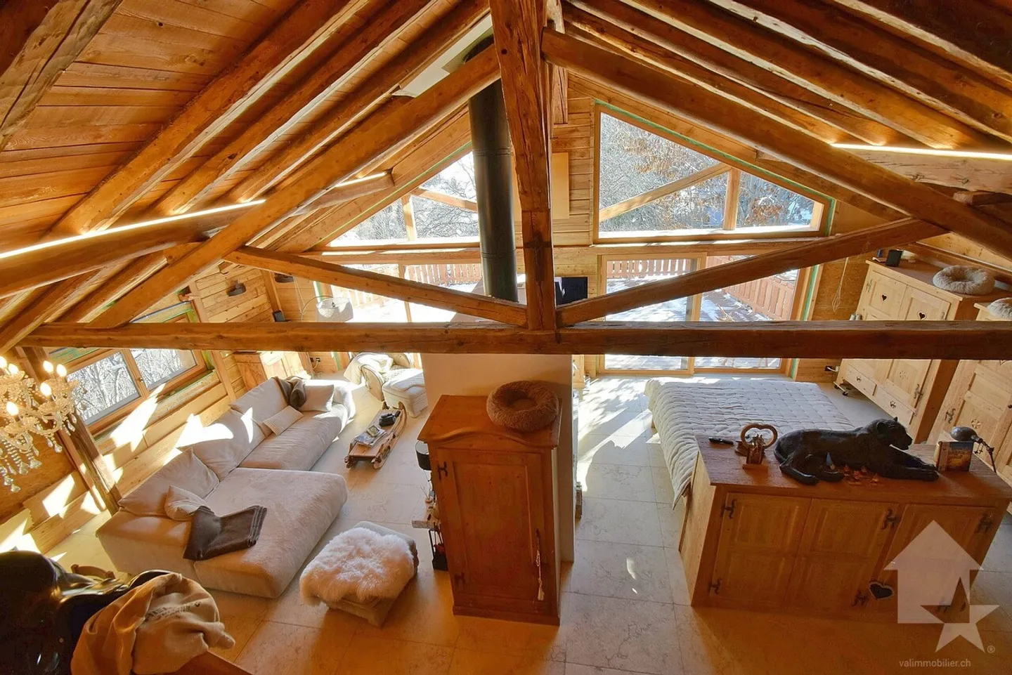 Chalet spacieux rénové avec terrasse - Photo 9 sur 19