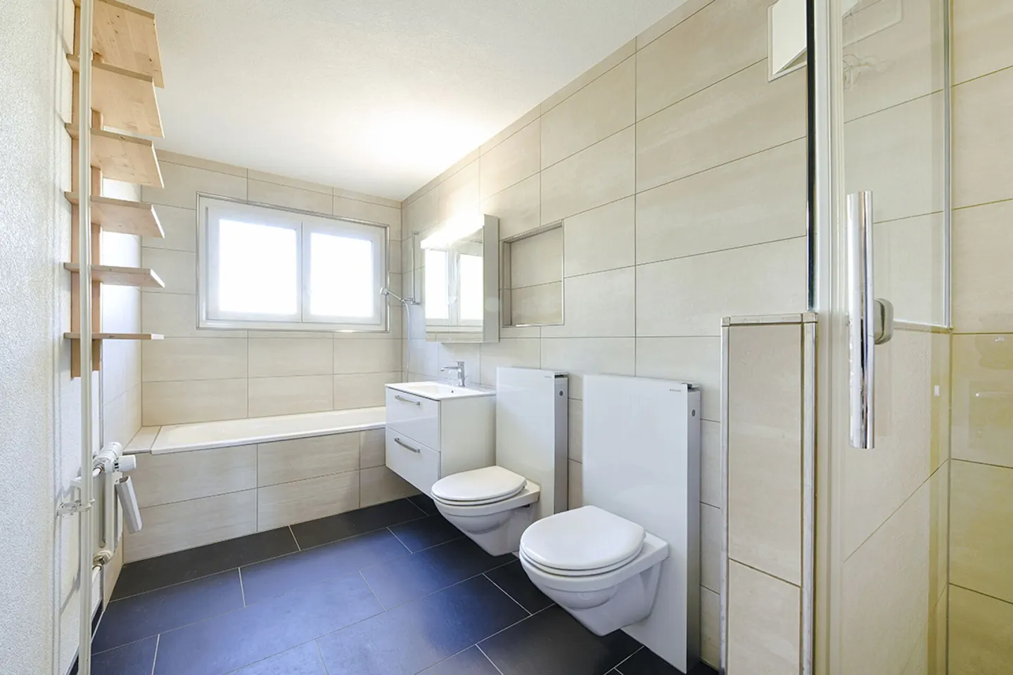 4.5-room apartment in a quiet location with a wonderful view of greenery - Photo 6 of 9