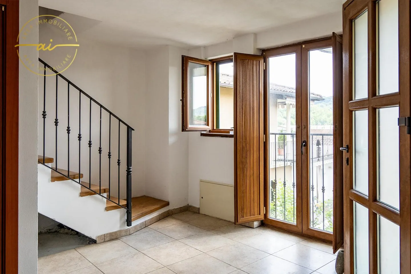 MULTI-FAMILY HOUSE WITH 3 APARTMENTS FOR SALE - Photo 12 of 13