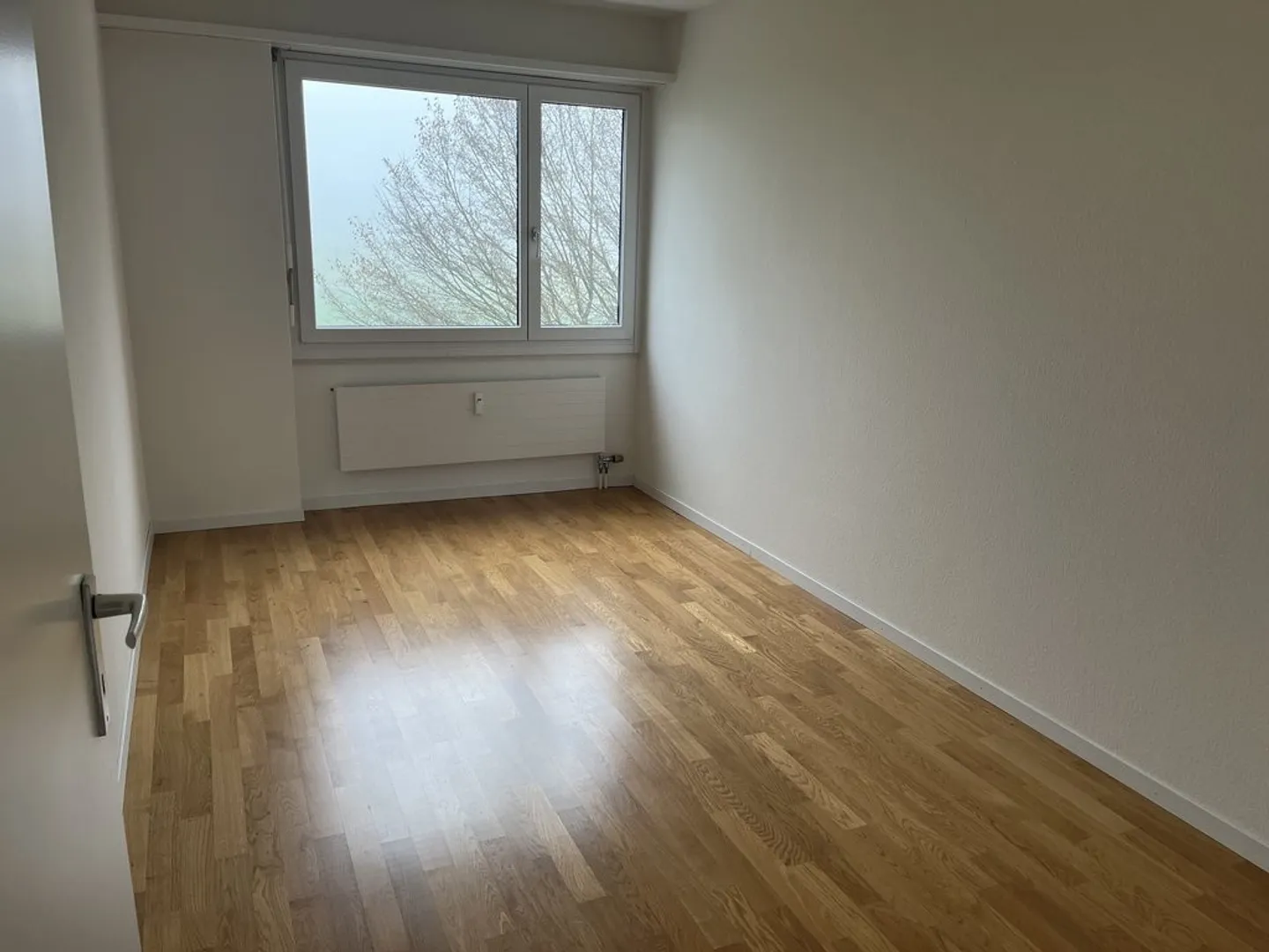 Appartement spacieux de 5,5 pièces - situé au centre et au calme - Photo 7 sur 12